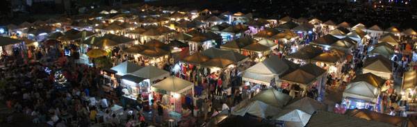 mercado: ropa y comida