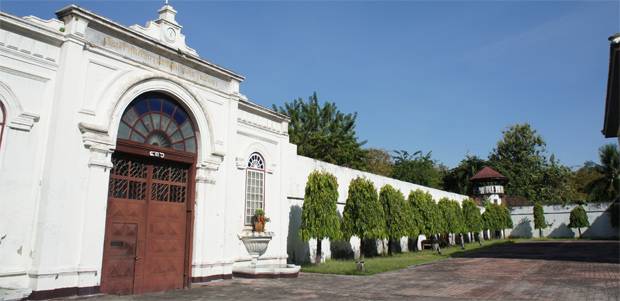 Antigua entrada de la prisión, hoy del parque entrada-parque-del-correcional-de-bangkok