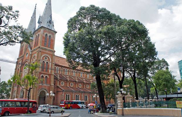 Catedral-de-Ho-Chi-Minh La fantástica catedral de Ho chi minh