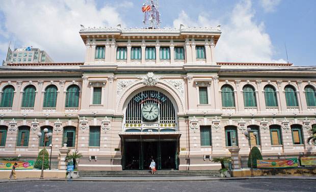 Oficina-de-Correos-de-Vietnam El impresionante edificio de correos