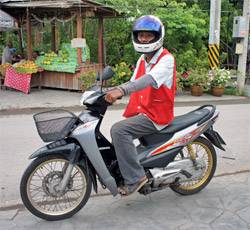 motorista Fotos del Mercado flotante de Amphawa en Tailandia (7)