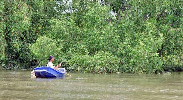 pescador Fotos del Mercado flotante de Amphawa en Tailandia (5)