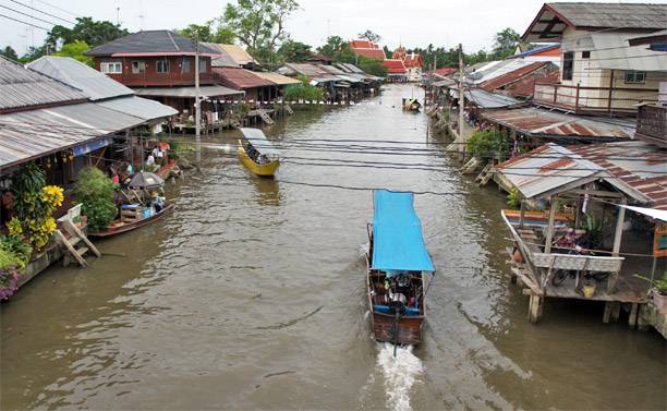 vistas-del-mercado-de-ampawa Fotos del Mercado flotante de Amphawa en Tailandia (1)