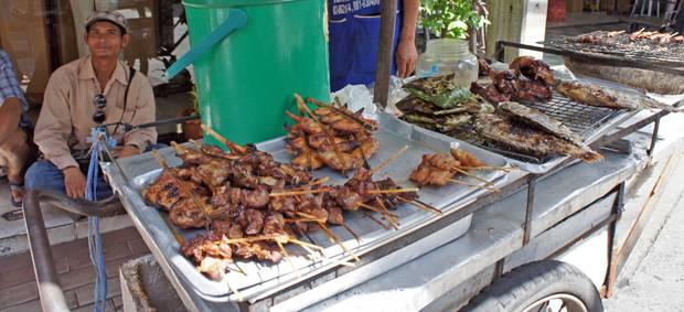 parada-de-carne-tipica-de-Isan parada-de-carne-tipica-de-Isan