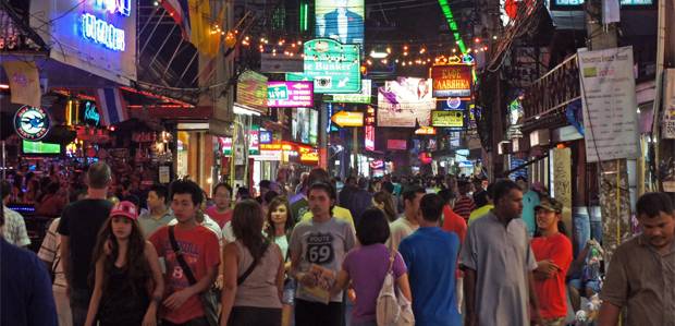Walking-street-de-Pattaya,-una-locura-de-calle Walking-street-de-Pattaya,-una-locura-de-calle