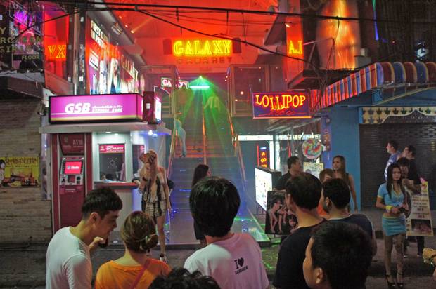 bar-con-gogos-europeas bar-con-gogos-europeas