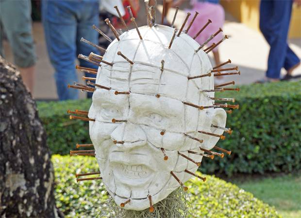 cabeza-perforada cabeza-perforada