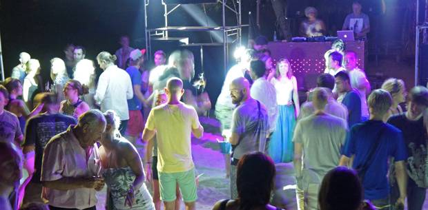 Fiesta-Lonely-Beach Fiesta-Lonely-Beach