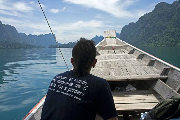 En-la-barca-de-Khao-Sok