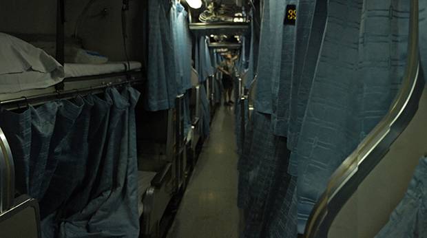 Cama de segunda clase de tren viejo Segunda-clase-tren-a-Chiang-Mai