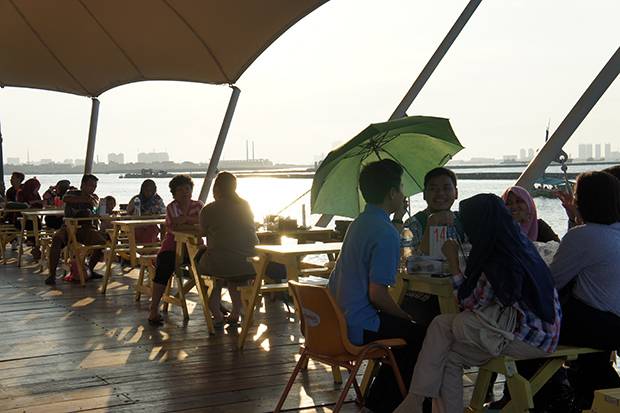 Atardecer-en-Yakarta