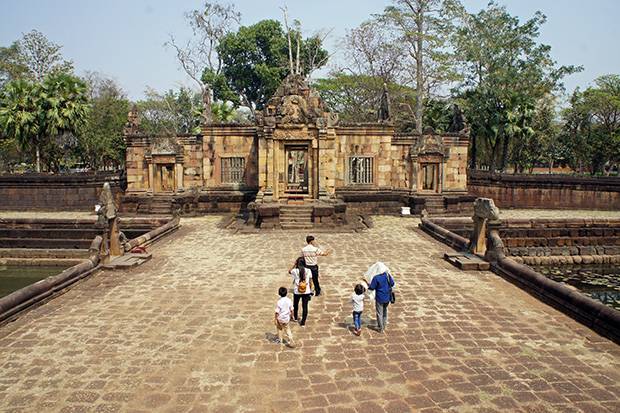 Prasat-Hin-Mueang-Tum-dentro