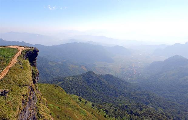 La-cima-y-el-valle-de-Laos