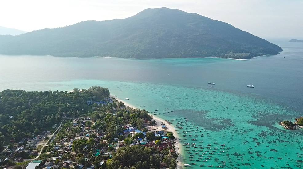 Koh-Adang-desde-el-aire