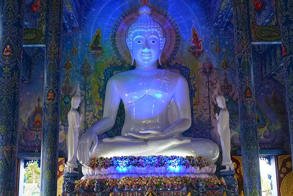 buda templo azul