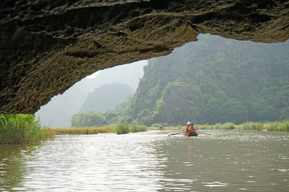 Las famosas 3 cuevas de Tam Coc Cuevas de Tam Coc
