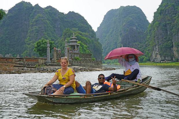 Turistas en el bote Turistas en el bote