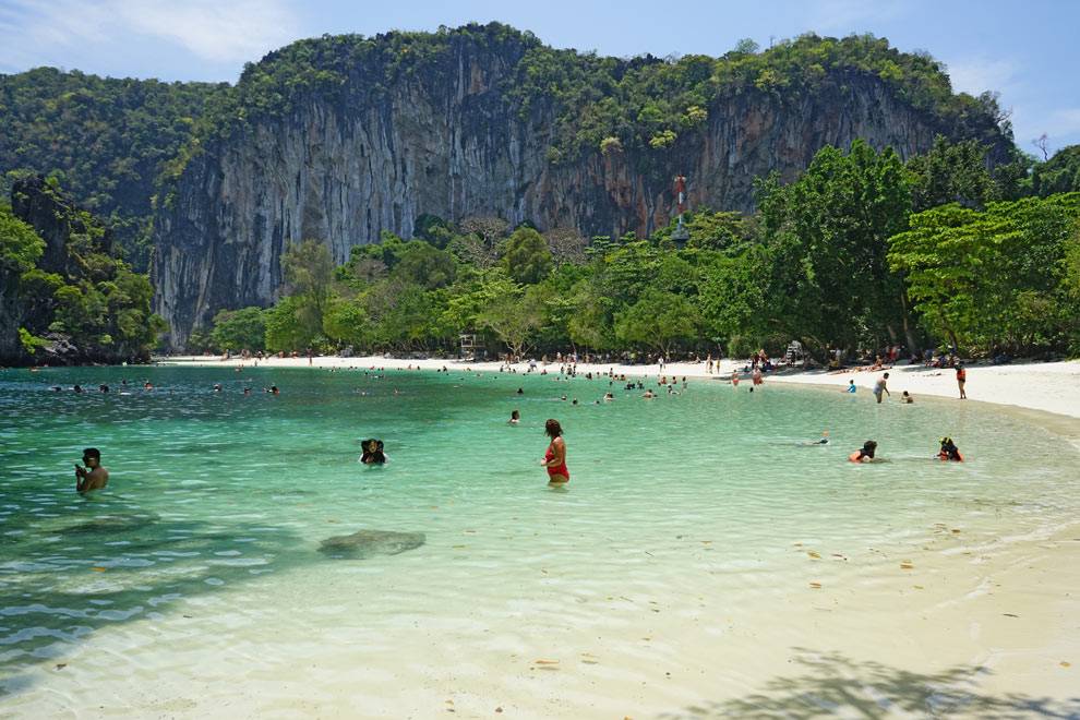 Las islas de Hong con muchos turistas Isla de Hong