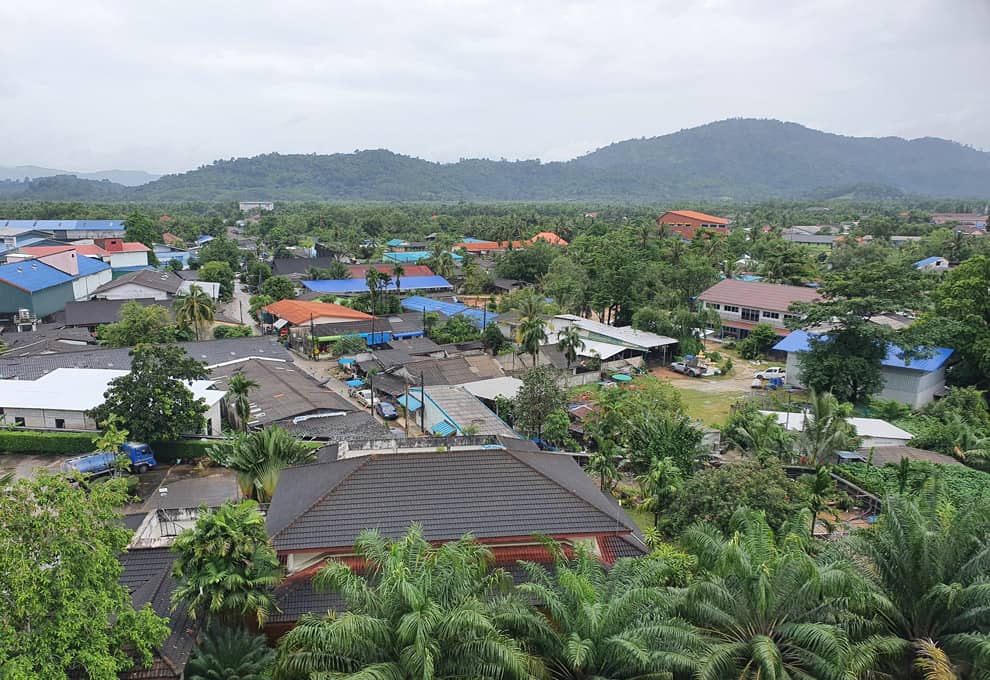 Vistas de Ranong Vistas del pueblo de Ranong desde el hotel