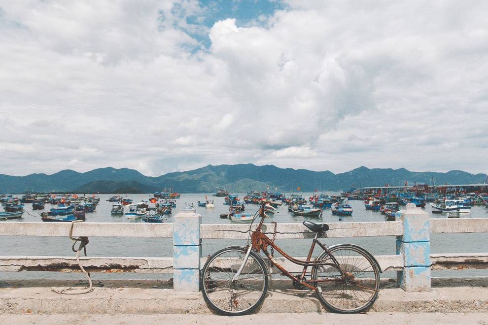 Puerto de Nha Trang Puerto de Nha Trang con una vieja bici