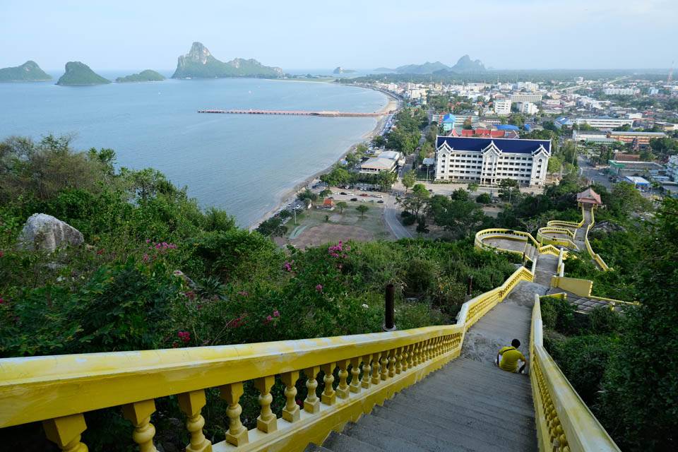 Wat-Thammikaram Escaleras del templo de los monos