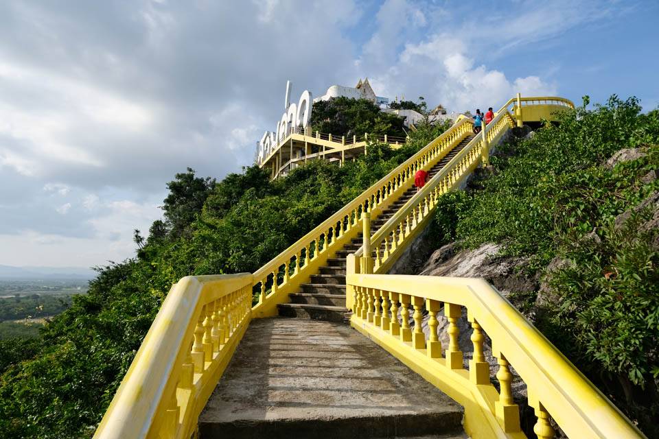 Prachuap Khiri Khan Khao Chong Krachok, el monte de los monos