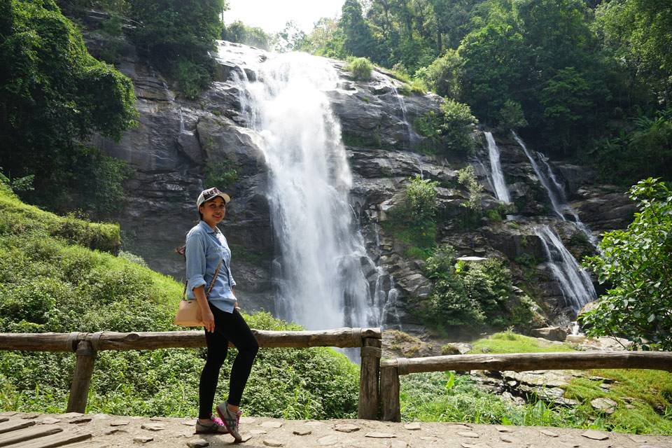 Cascada en Tailandia Cascada en parque nacional de Tailandia