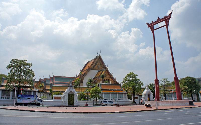 templo wat suthat Wat Suthat - Qué ver en Bangkok - Mundo Nómada