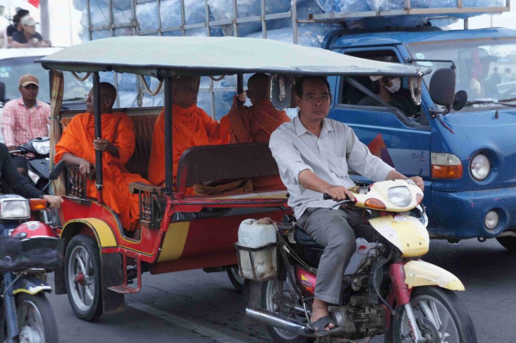 que hacer Camboya en 7 días tuk-tuk