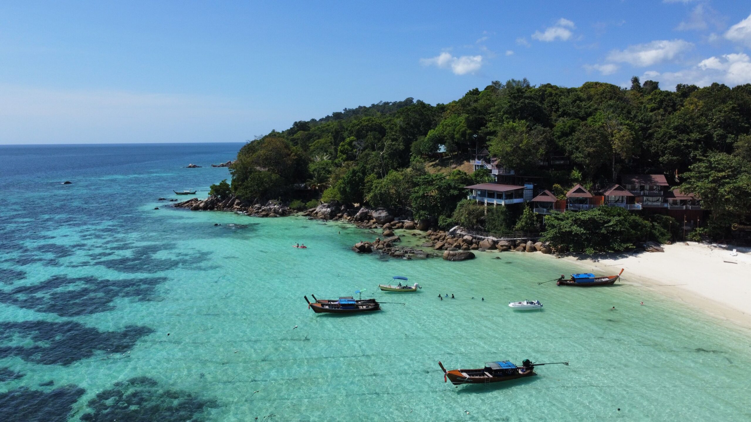 barcos en Koh Lipe