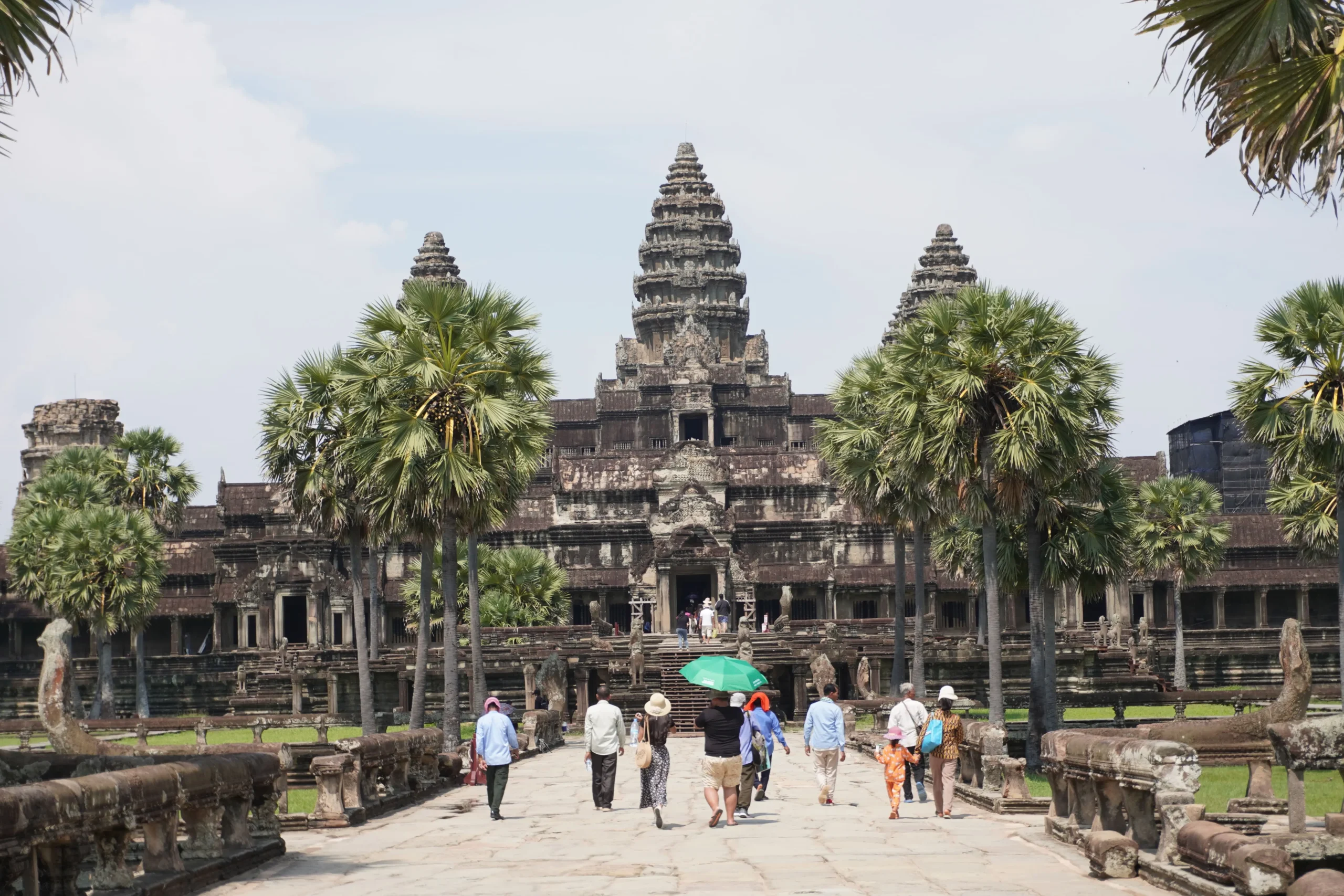 Turistas en Angkor Wat