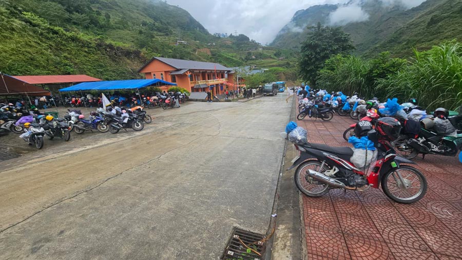 gruposde motos en ha giang
